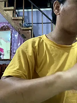 Snapshot of pretty_TRANSjona chatting on November 9, 2025, 6:45 pm pretty TRANSjona online show from November 9, 2025, 6:45 pm