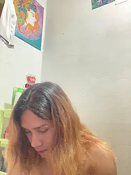 pretty TRANSjona online show from June 4, 2026, 6:45 pm
