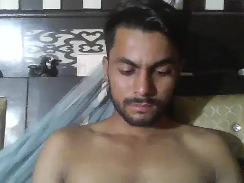 Snapshot of ursdreamperson chatting on October 31, 2025, 4:36 pm ursdreamperson online show from October 31, 2025, 4:36 pm