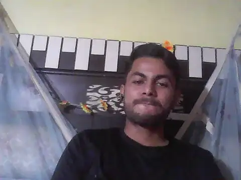 Snapshot of ursdreamperson chatting on October 23, 2025, 8:24 am ursdreamperson online show from October 23, 2025, 8:24 am