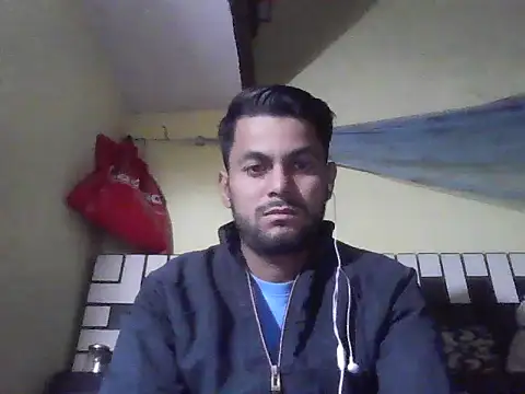 Snapshot of ursdreamperson chatting on December 2, 2025, 4:47 am ursdreamperson online show from December 2, 2025, 4:47 am