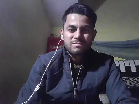 Snapshot of ursdreamperson chatting on November 26, 2025, 4:01 am ursdreamperson online show from November 26, 2025, 4:01 am