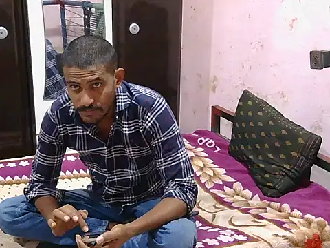 Snapshot of krishjaat43 chatting on December 19, 2025, 7:44 am krishjaat43 online show from December 19, 2025, 7:44 am