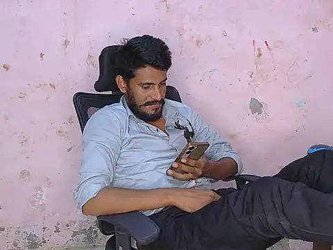 Snapshot of krishjaat43 chatting on April 6, 2026, 4:52 pm krishjaat43 online show from April 6, 2026, 4:52 pm