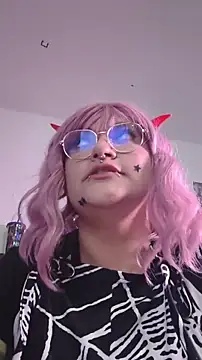 Snapshot of XxGreenGoodxX chatting on November 19, 2025, 9:26 pm XxGreenGoodxX online show from November 19, 2025, 9:26 pm