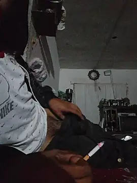 Snapshot of jordison420 chatting on November 9, 2025, 9:35 am jordison420 online show from November 9, 2025, 9:35 am