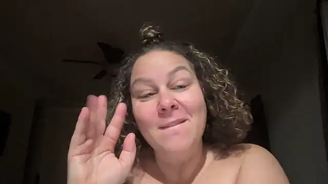 number1slut online show from November 18, 2025, 12:19 pm