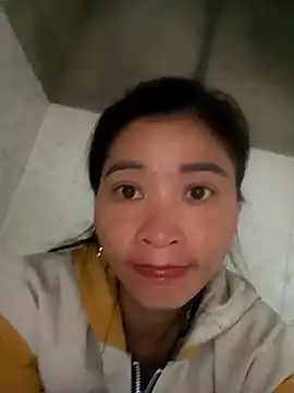 Snapshot of Phuongphuongg chatting on November 12, 2025, 12:59 am Phuongphuongg online show from November 12, 2025, 12:59 am