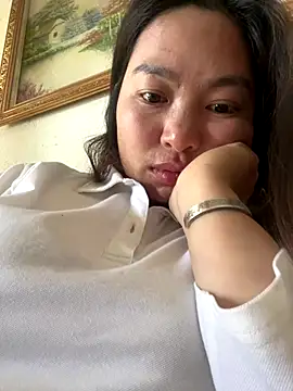 Snapshot of Nhung584 chatting on November 4, 2025, 6:50 am Nhung584 online show from November 4, 2025, 6:50 am