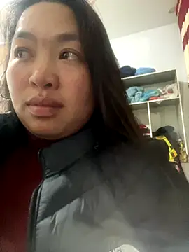 Snapshot of Nhung584 chatting on November 29, 2025, 1:33 pm Nhung584 online show from November 29, 2025, 1:33 pm