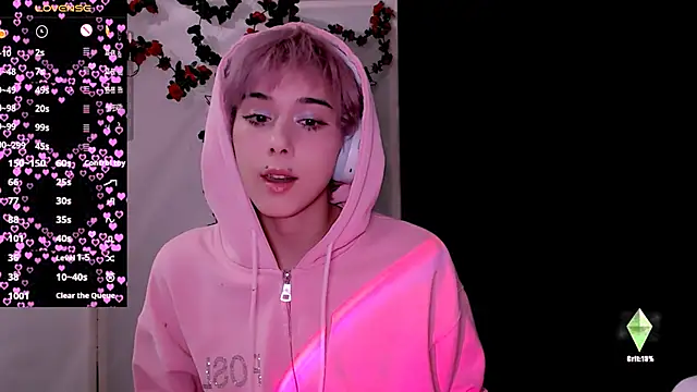SophieAsh online show from February 13, 2026, 7:58 pm