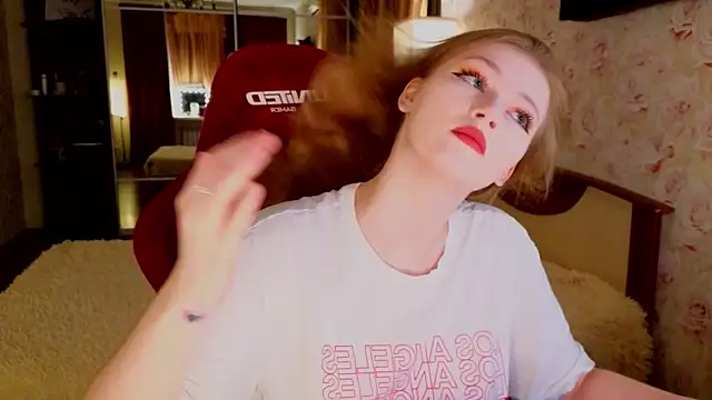 Snapshot of Jenny_Skinner20 chatting on December 16, 2025, 4:33 pm Jenny Skinner20 online show from December 16, 2025, 4:33 pm