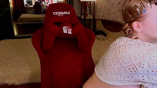 Snapshot of Jenny_Skinner20 chatting on December 19, 2025, 7:27 pm Jenny Skinner20 online show from December 19, 2025, 7:27 pm