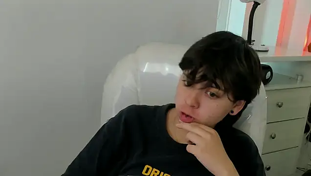 Snapshot of Nathaly_ds chatting on June 16, 2026, 4:18 pm Nathaly ds online show from June 16, 2026, 4:18 pm