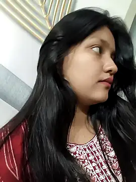 Dipali143143 online show from April 4, 2026, 7:42 pm