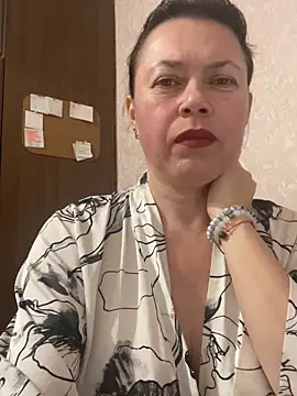 Kiravix online show from February 24, 2026, 7:48 pm