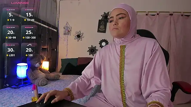 Snapshot of MarianFadel chatting on September 9, 2025, 12:36 pm MarianFadel online show from September 9, 2025, 12:36 pm