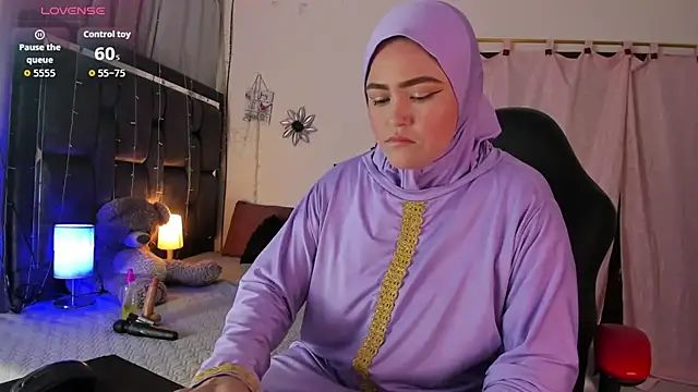 Snapshot of MarianFadel chatting on September 16, 2025, 12:28 pm MarianFadel online show from September 16, 2025, 12:28 pm