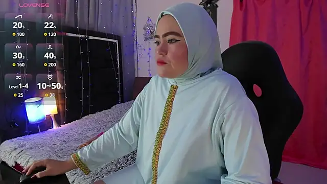 Snapshot of MarianFadel chatting on October 27, 2025, 12:17 pm MarianFadel online show from October 27, 2025, 12:17 pm