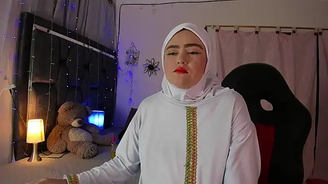 Snapshot of MarianFadel chatting on September 10, 2025, 12:48 pm MarianFadel online show from September 10, 2025, 12:48 pm