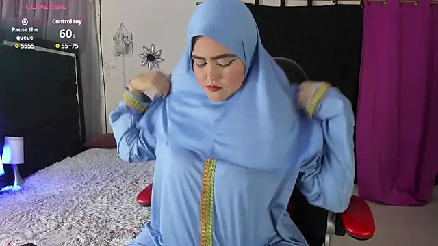 Snapshot of MarianFadel chatting on October 18, 2025, 12:29 pm MarianFadel online show from October 18, 2025, 12:29 pm