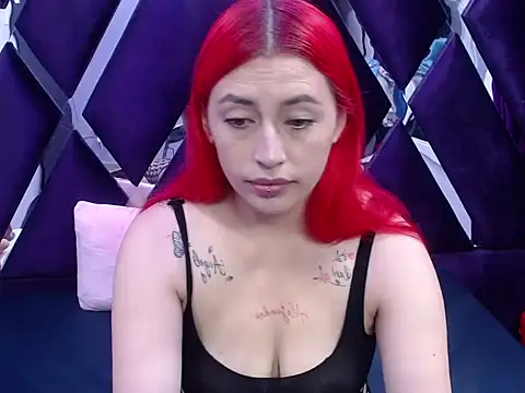 Melody Klum  online show from October 10, 2025, 1:56 pm