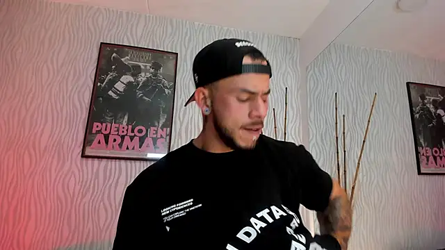 dylan jacobx online show from February 26, 2026, 11:05 pm