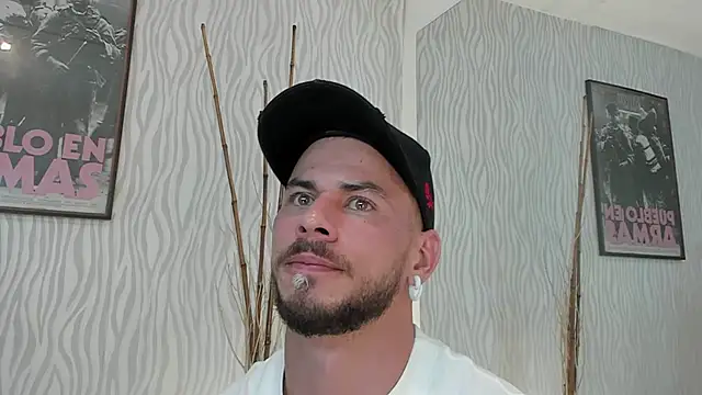 Snapshot of dylan_jacobx chatting on July 26, 2026, 1:34 am dylan jacobx online show from July 26, 2026, 1:34 am