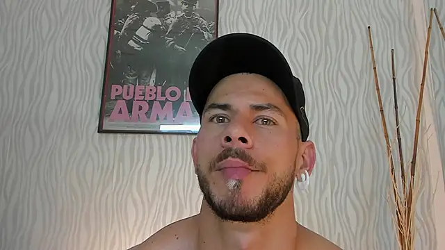 Snapshot of dylan_jacobx chatting on June 14, 2026, 4:03 am dylan jacobx online show from June 14, 2026, 4:03 am