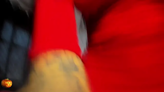 hannahdvil1 online show from October 23, 2025, 11:53 am