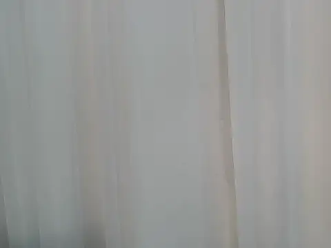 Snapshot of lishainparis18 chatting on October 19, 2025, 5:10 am lishainparis18 online show from October 19, 2025, 5:10 am