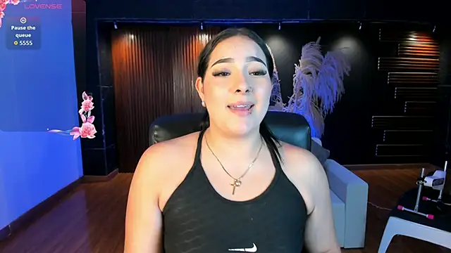 sofiacaramel online show from January 6, 2026, 6:34 pm