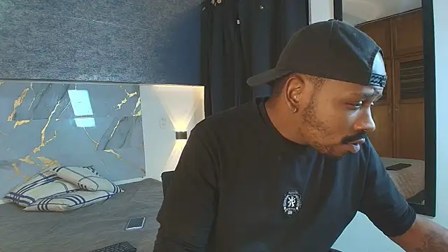 Snapshot of muller_asher chatting on December 2, 2025, 3:07 am muller asher online show from December 2, 2025, 3:07 am