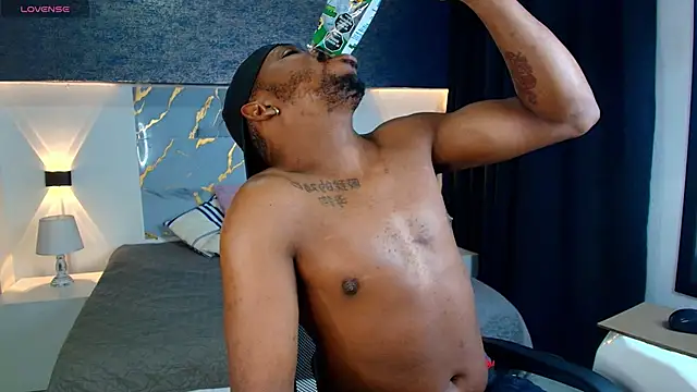 Snapshot of muller_asher chatting on December 4, 2025, 2:43 am muller asher online show from December 4, 2025, 2:43 am