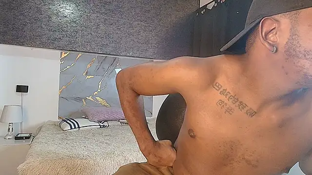 Snapshot of muller_asher chatting on November 25, 2025, 3:40 am muller asher online show from November 25, 2025, 3:40 am