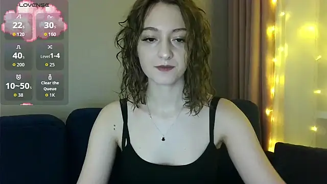 Snapshot of white_liillyy chatting on December 21, 2025, 10:10 pm white liillyy online show from December 21, 2025, 10:10 pm