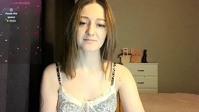 Snapshot of white_liillyy chatting on February 5, 2026, 10:05 pm white liillyy online show from February 5, 2026, 10:05 pm