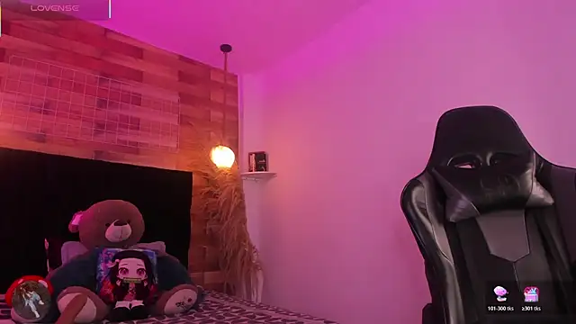 Emily brown04 online show from March 26, 2026, 12:03 pm