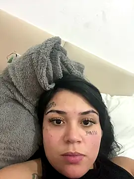 Snapshot of Babebommer chatting on September 18, 2025, 2:58 am Babebommer online show from September 18, 2025, 2:58 am