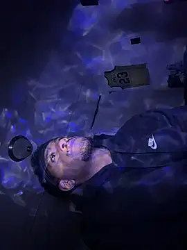 Snapshot of tyrek5051 chatting on December 3, 2025, 12:55 am tyrek5051 online show from December 3, 2025, 12:55 am