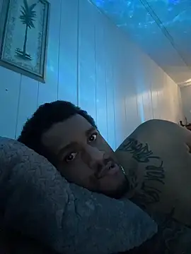 Snapshot of tyrek5051 chatting on November 15, 2025, 4:22 pm tyrek5051 online show from November 15, 2025, 4:22 pm