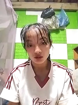 Snapshot of tdtd98 chatting on November 7, 2025, 5:06 pm tdtd98 online show from November 7, 2025, 5:06 pm