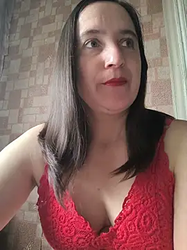 Snapshot of EvelinCutex chatting on November 6, 2025, 6:28 am EvelinCutex online show from November 6, 2025, 6:28 am