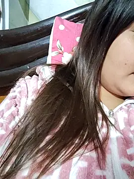 Anushka14321 online show from December 1, 2025, 6:42 pm