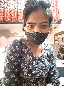 Snapshot of Paakhi-Singh chatting on November 25, 2025, 4:13 am Paakhi-Singh online show from November 25, 2025, 4:13 am