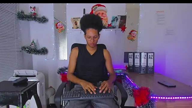 Snapshot of DEAMOL chatting on December 16, 2025, 6:34 pm DEAMOL online show from December 16, 2025, 6:34 pm