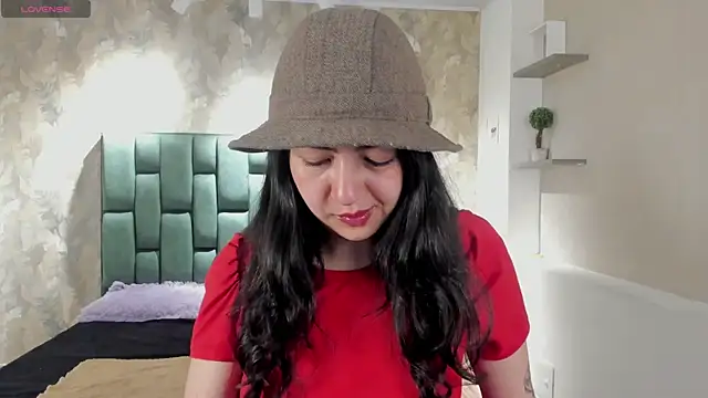 Snapshot of Saya_Amaretto1 chatting on January 7, 2026, 12:26 am Saya Amaretto1 online show from January 7, 2026, 12:26 am