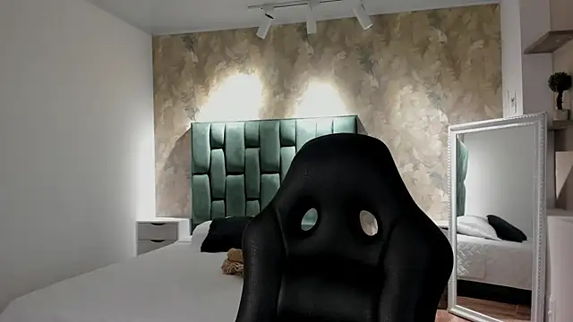 Snapshot of Saya_Amaretto1 chatting on February 11, 2026, 8:20 pm Saya Amaretto1 online show from February 11, 2026, 8:20 pm