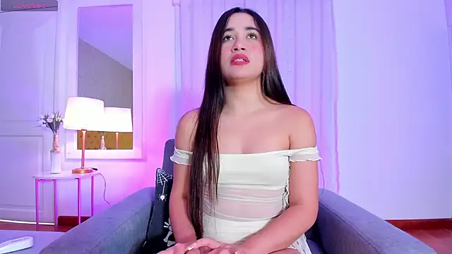 AuroraMiiller online show from November 8, 2025, 8:56 pm