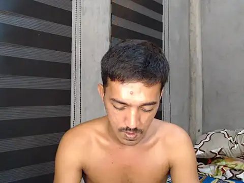 RowyCam online show from September 16, 2025, 4:30 pm